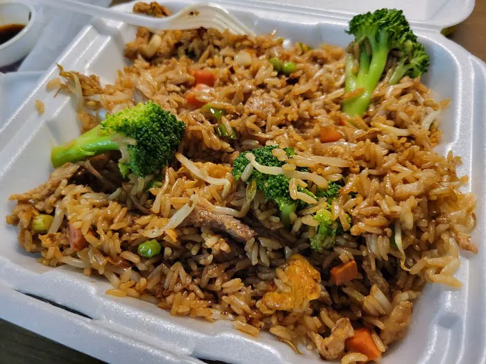 Ton's Palace Chinese Restaurant 3