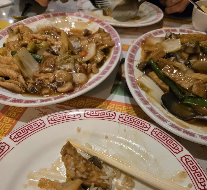 Yen Jing Chinese Restaurant 4