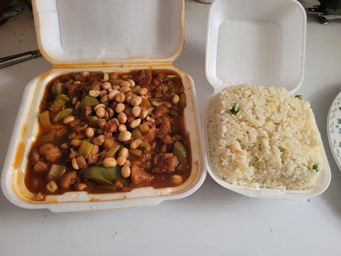 Yen Jing Chinese Restaurant 9