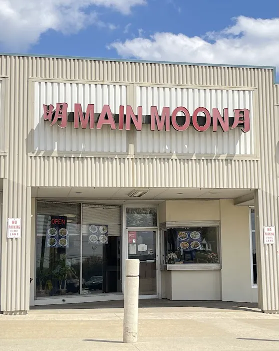 Main Moon 7