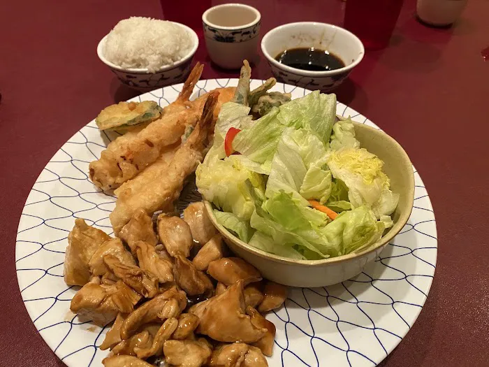 Golden Dragon Chinese & Japanese Restaurant 5