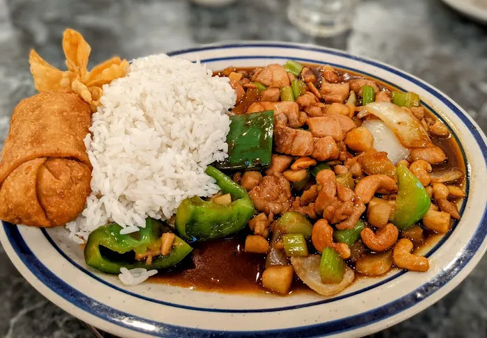 Golden Wok 6