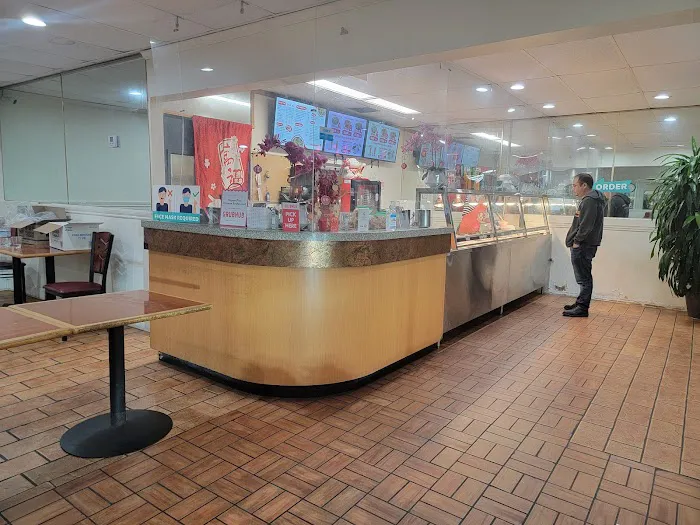 Happy Plus Chinese Restaurant 5