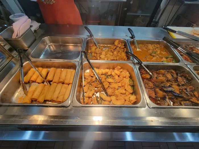 Happy Plus Chinese Restaurant 7