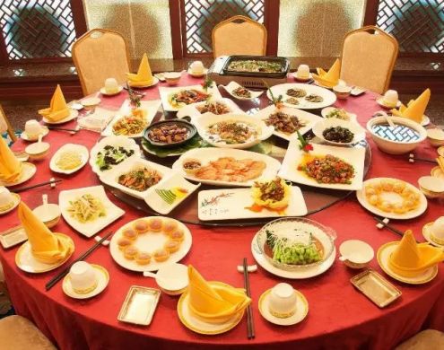 How to Create a Perfect Chinese-Themed Dinner Party in the U.S.