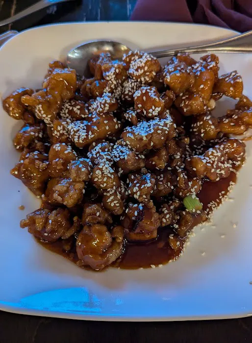 Cheng's Asian House 10