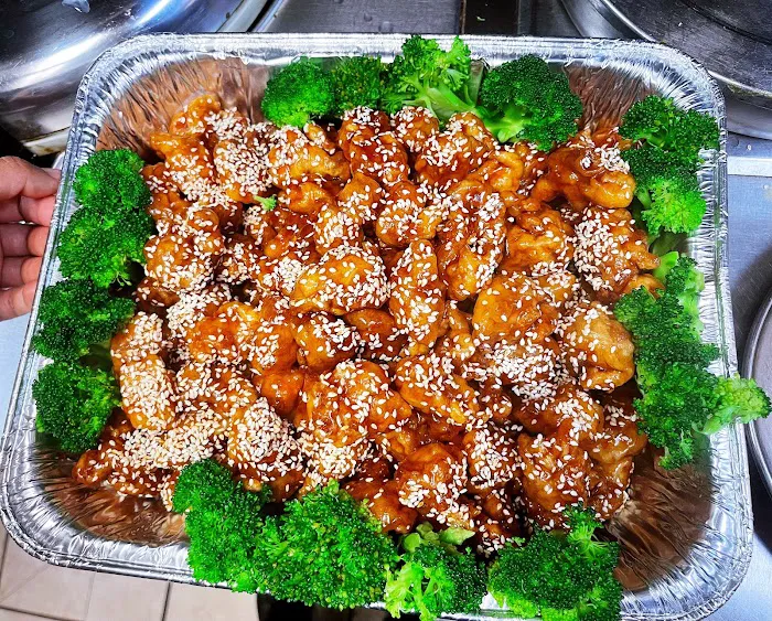 Happy Wok 10