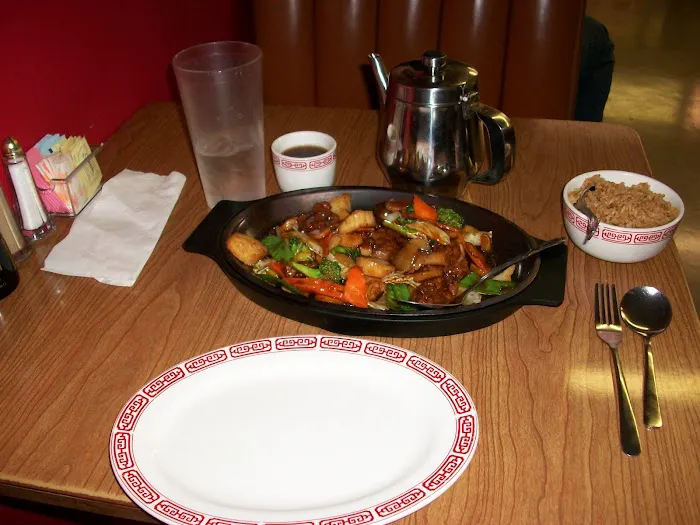 Golden Crown Chinese Restaurant 6