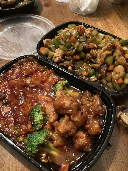 Lucky Garden Chinese Restaurant 4