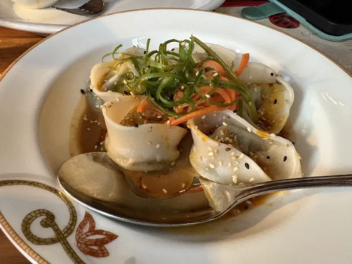 Red Pine Restaurant & Bar 9