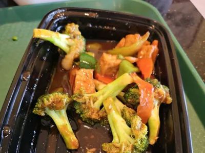 Lucky Wok Asian Cafe 0