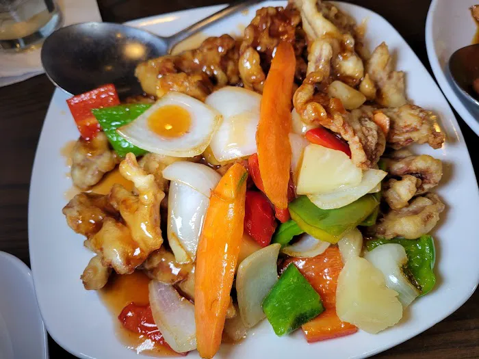 Lieu's Asian Bistro 5