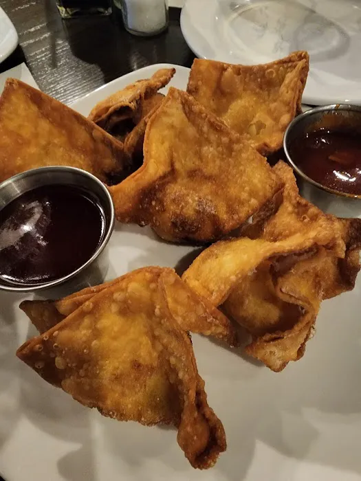 Lieu's Asian Bistro 7