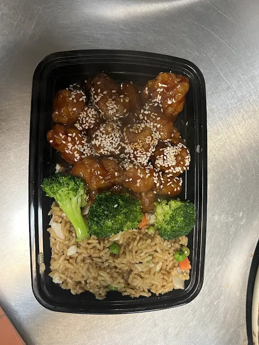 Jade House Chinese Restaurant 9