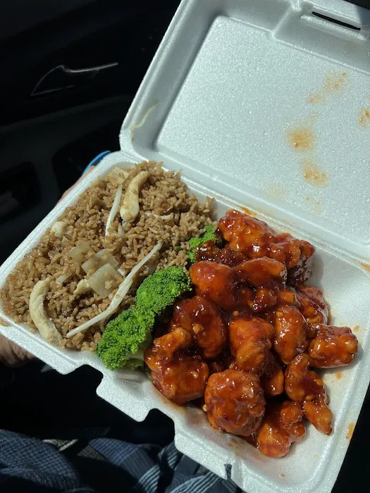 Golden Chef Chinese Restaurant 9