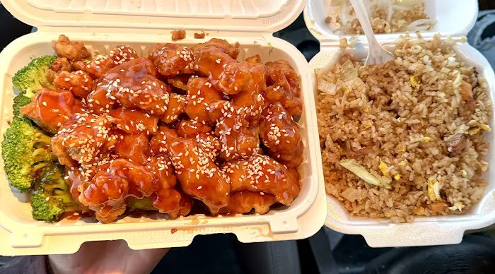 New Wong's Chinese Restaurant 8