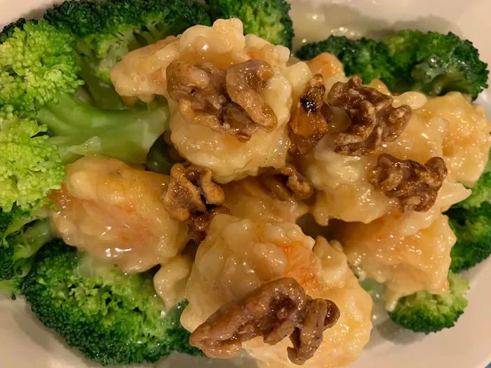 New Wong's Chinese Restaurant 6