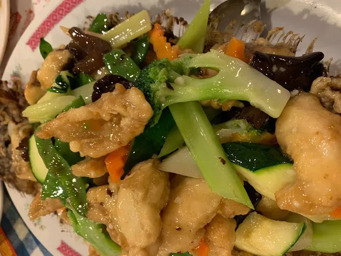 New Wong's Chinese Restaurant 5