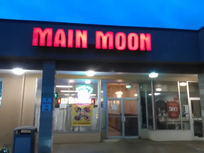 Main Moon 8