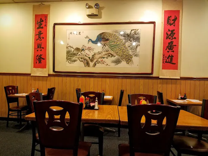 Yun Tung Chinese Restaurant 8