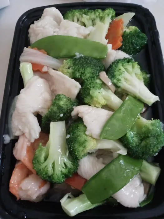 Golden Crown Chinese Restaurant 4