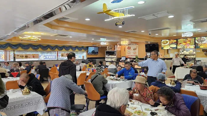 Yau Ma Tei Yummy Kitchen 油麻地茶餐厅 2