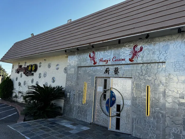 Henry's Cuisine 1