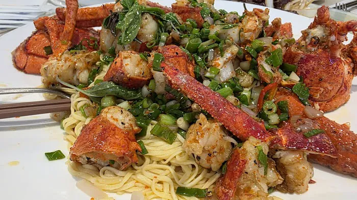 Henry's Cuisine 9