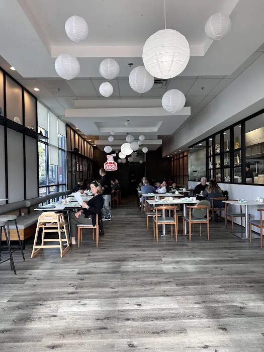 LOC Noodle& Dumpling Bar 原味·缘 1