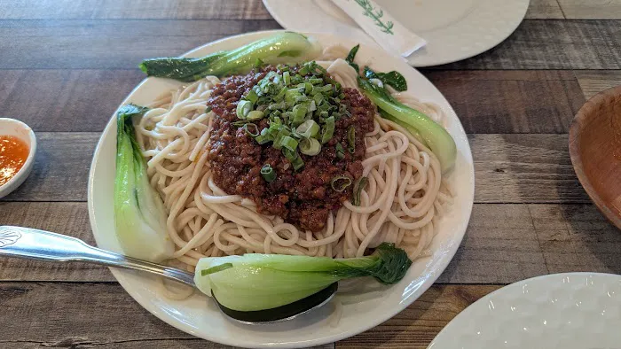 Lu's Bistro Chinese Cuisine 6