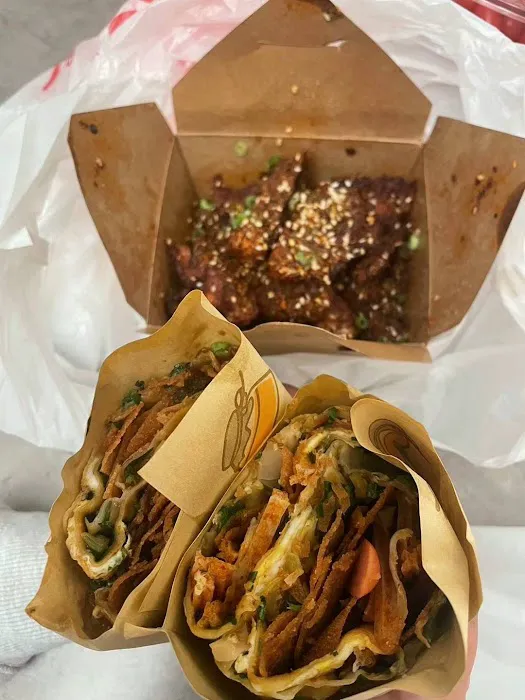 Treasure Food Stand 饱赞小吃 6