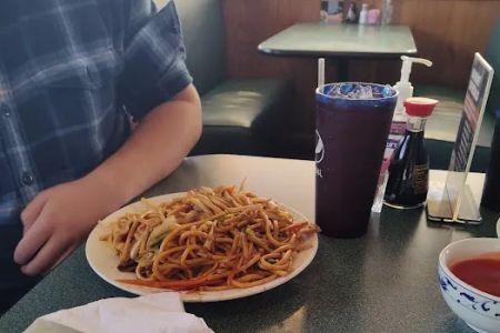 Lucky Cafe Chinese Restaurant