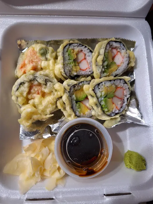 Lucky Sushi & Chinese Restaurant 10