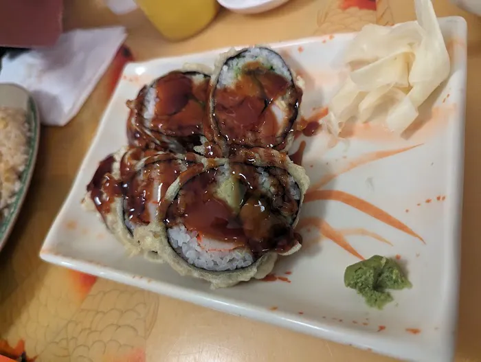 Lucky Sushi & Chinese Restaurant 7