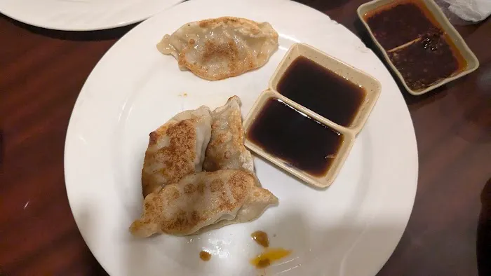 T Jins Restaurant 3