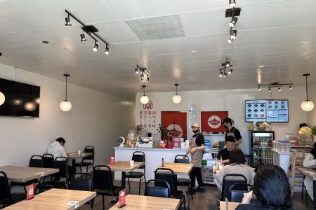 Sizzling Pot House (鼎香砂锅馆)
