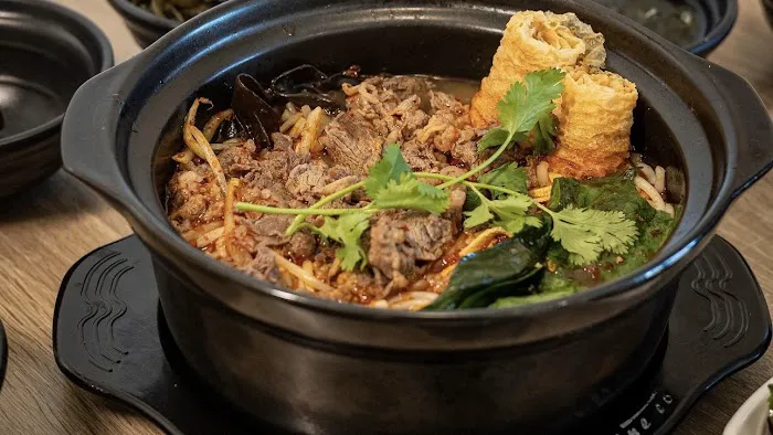 Sizzling Pot House (鼎香砂锅馆) 2