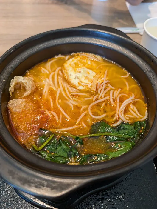 Sizzling Pot House (鼎香砂锅馆) 10