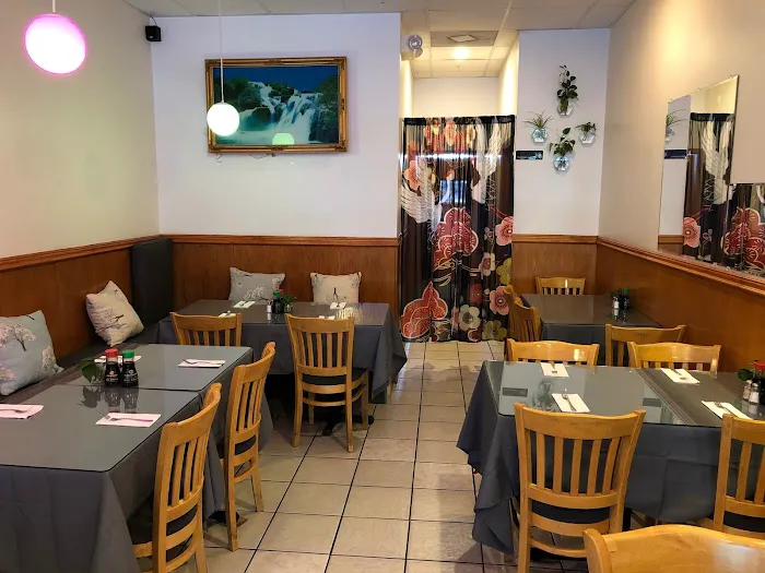 Fuji Asian food & Sushi Bar 1