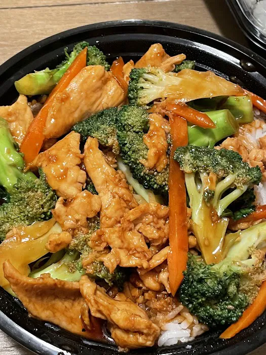 Fuji Asian food & Sushi Bar 5