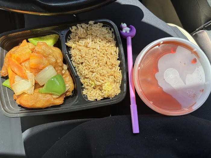 Fuji Asian food & Sushi Bar 2