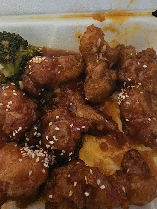 Wok and Roll Express (formerly Skillman Wok - Crowley) 7
