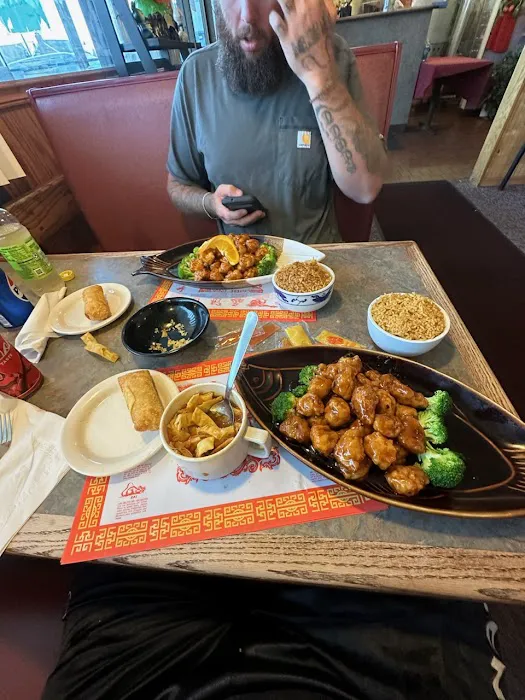 Golden Wok 9
