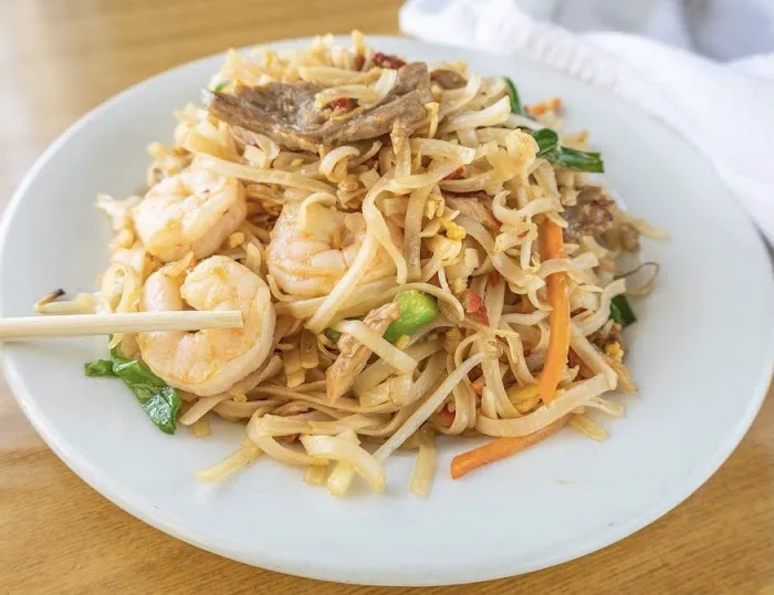 Blue Gibbon Chinese Restaurant 4