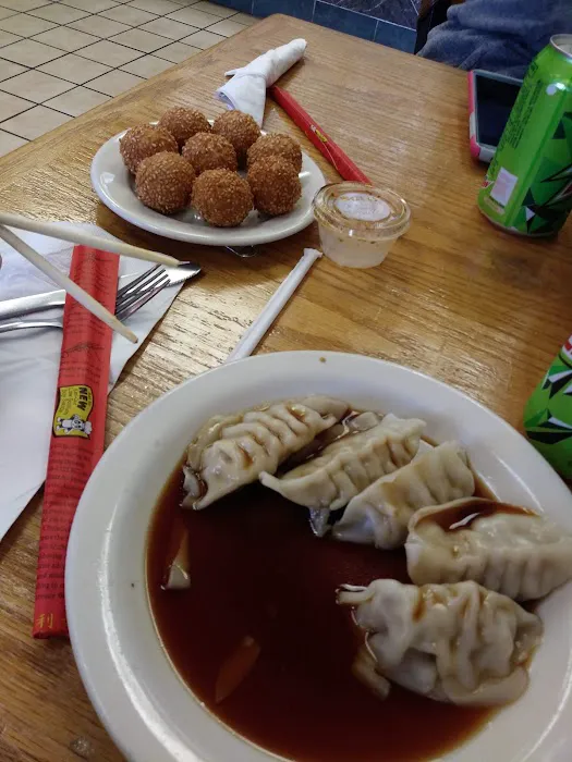 1st Wok Chinese Restaurant 10