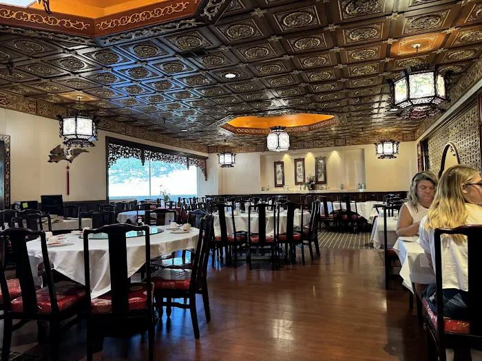 Grand Oriental Chinese (Dim Sum) Restaurant 8