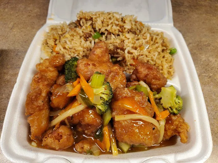 Egg Roll King on Madison Ave. 4