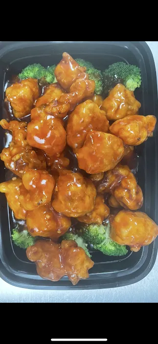 Chen's Wok 10