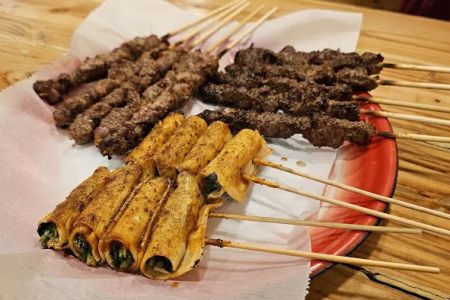 砂锅爱上串儿 Bian Liang Restaurant