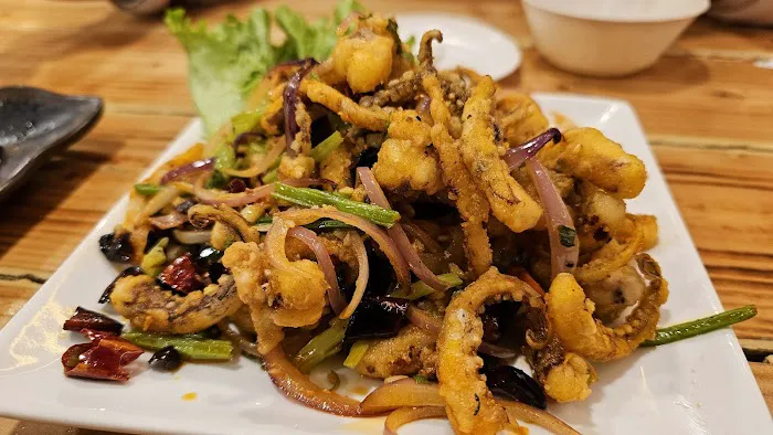 砂锅爱上串儿 Bian Liang Restaurant 9